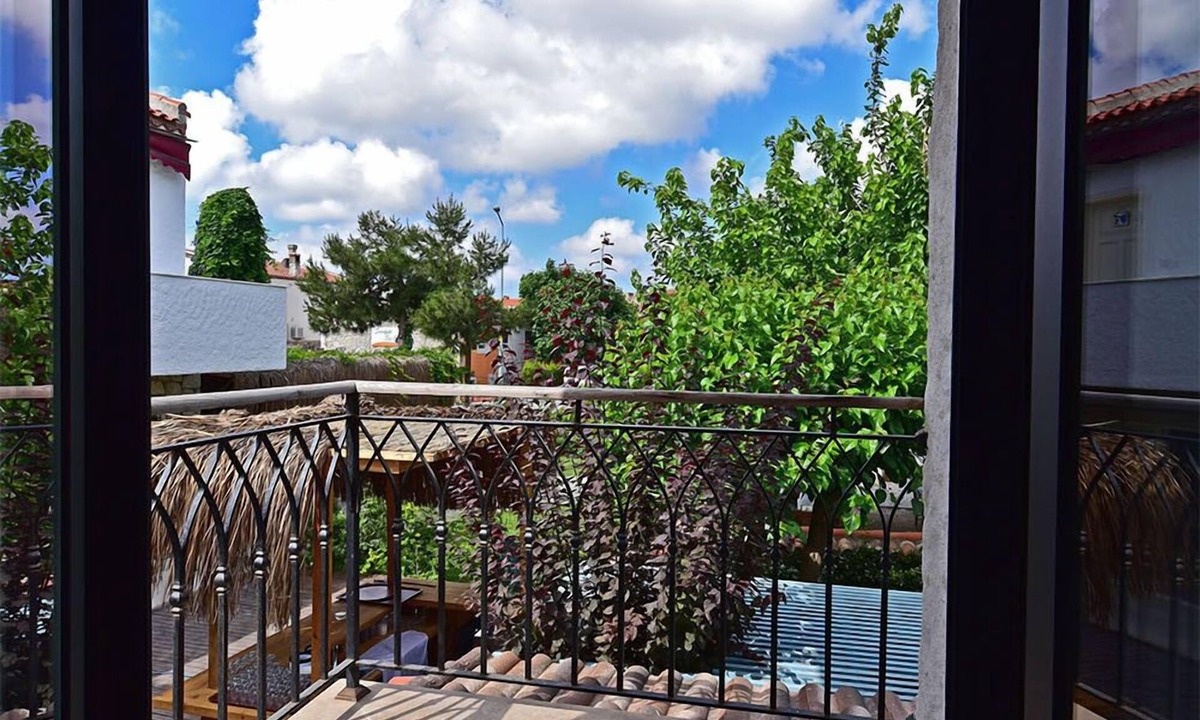 Hacımemis House | Alacati Suites