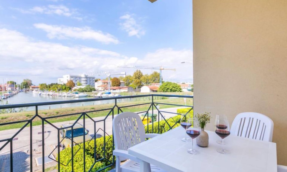 Caorle Apartment | Albatros by Interhome