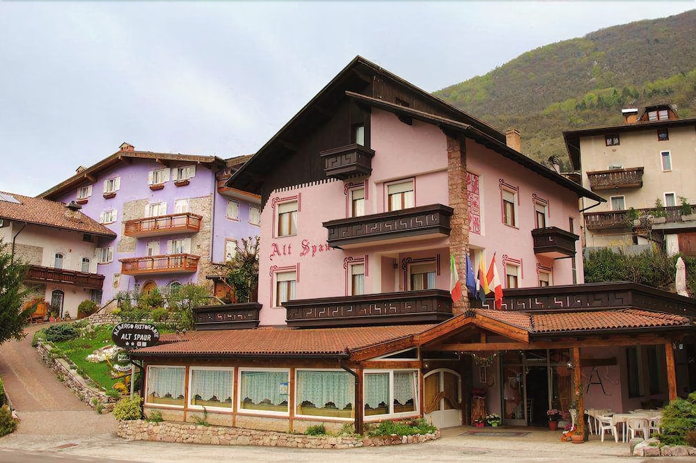 Spormaggiore Hotel | Albergo Alt Spaur