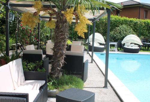 Maccagno Hotel | Albergo Paradiso
