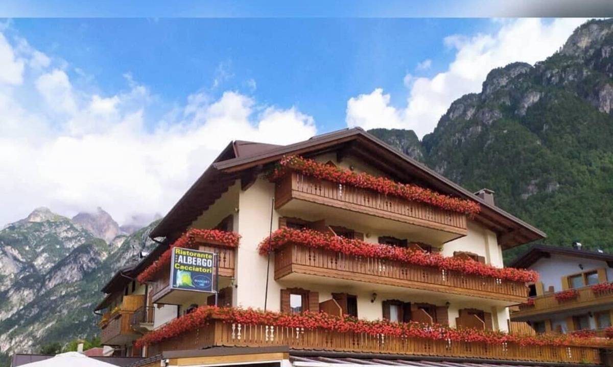Auronzo di Cadore Hotel | Albergo Ristorante Cacciatori