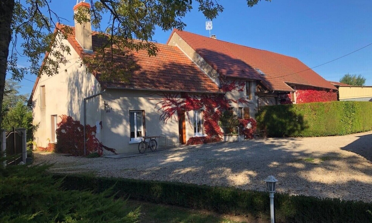 Lere Bed & Breakfast | Albertine's bed and breakfast near Sancerre Guédelon and St Fargeau