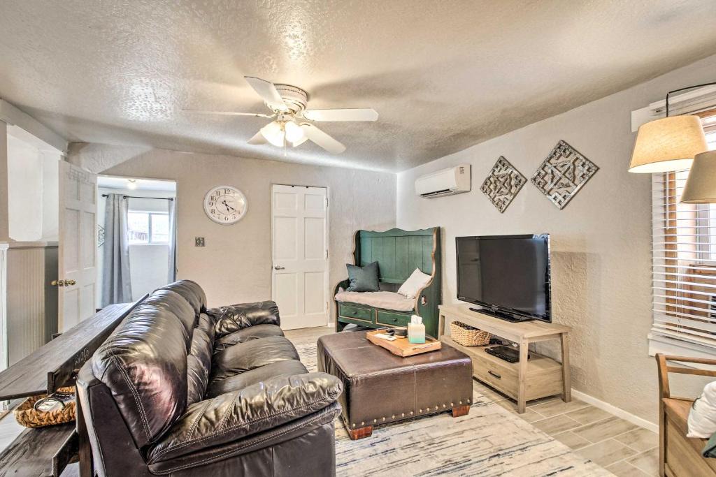 Near North Valley Apartment | Albuquerque Apt - 2 Mi to Dtwn and Old Town!