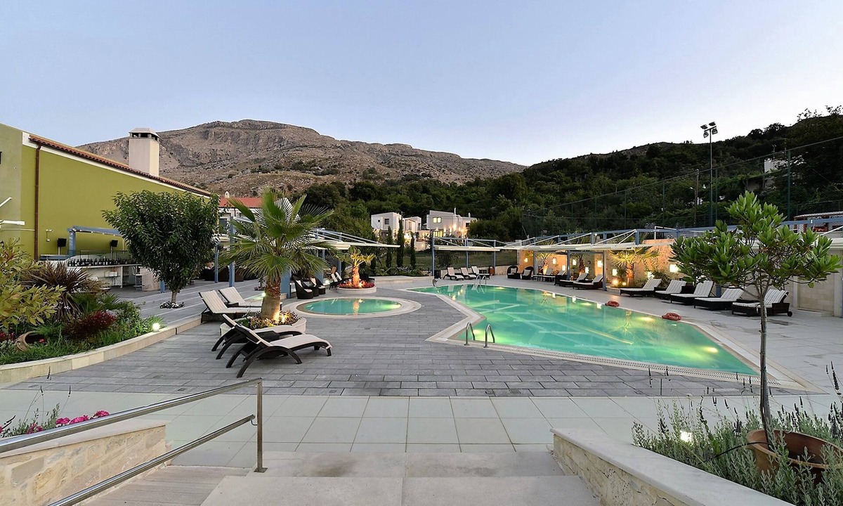 Gerakari Hotel | Alexander Mountain Resort