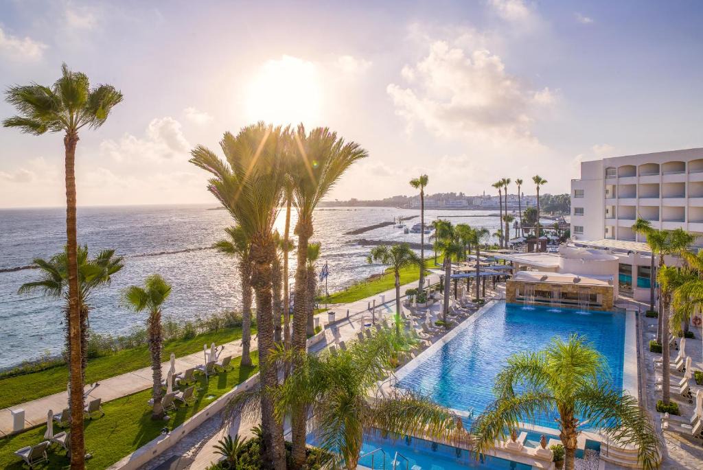 Paphos Hotel | Alexander The Great Beach Hotel
