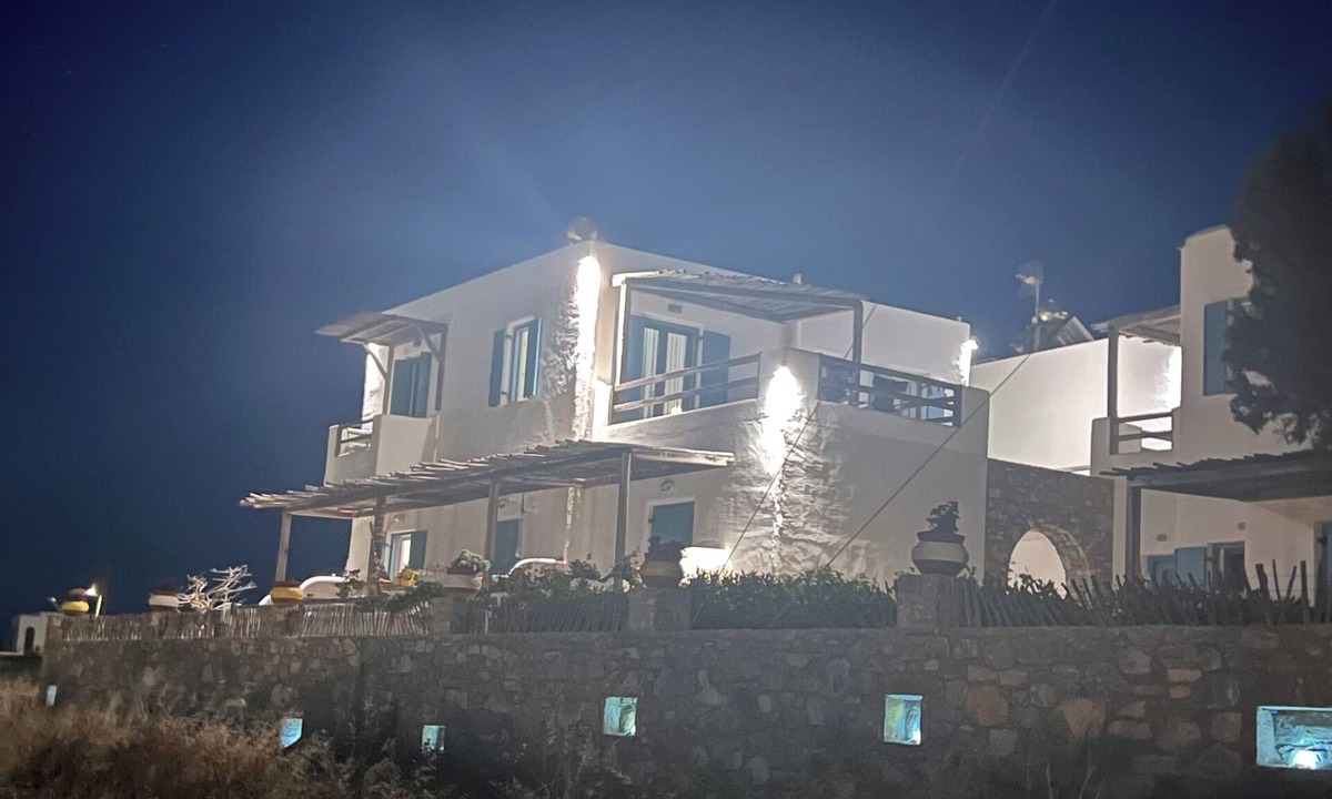Ag. Georgios Hostel | Alexandras studios