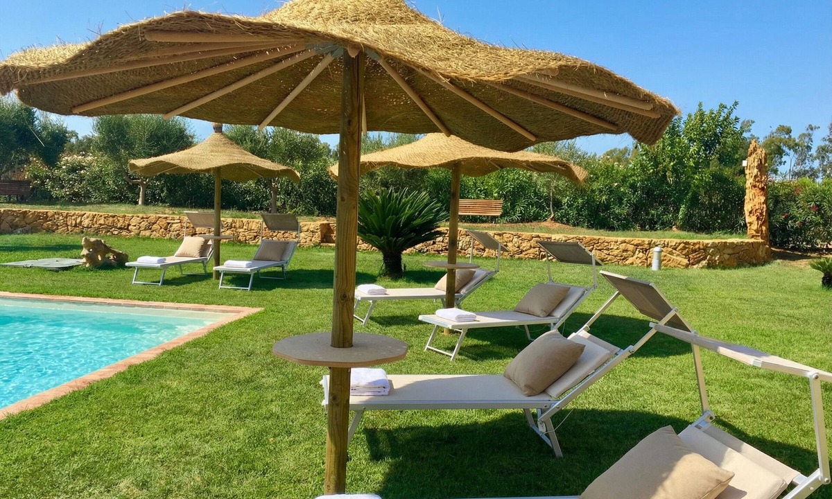 Alghero Villa | Alghero Villa for 10 people, with 3 bed, 3 bath, veranda and swimming pool