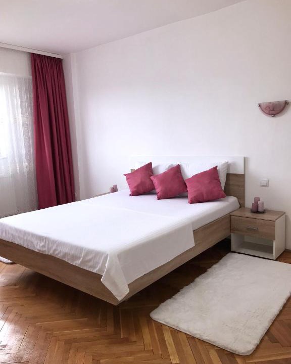 Center Apartment | Ali's home