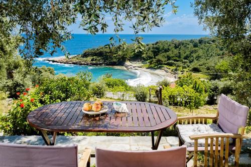 Aliki Apartment | Aliki Bay View