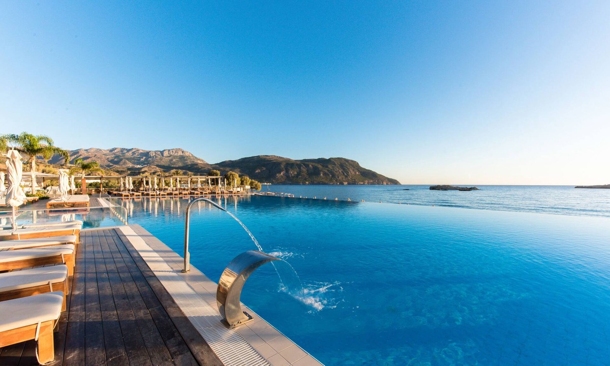 Karpathos Town Hotel | Alimounda Mare