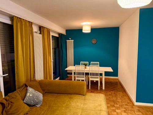 Lausanne Apartment | Aliyah