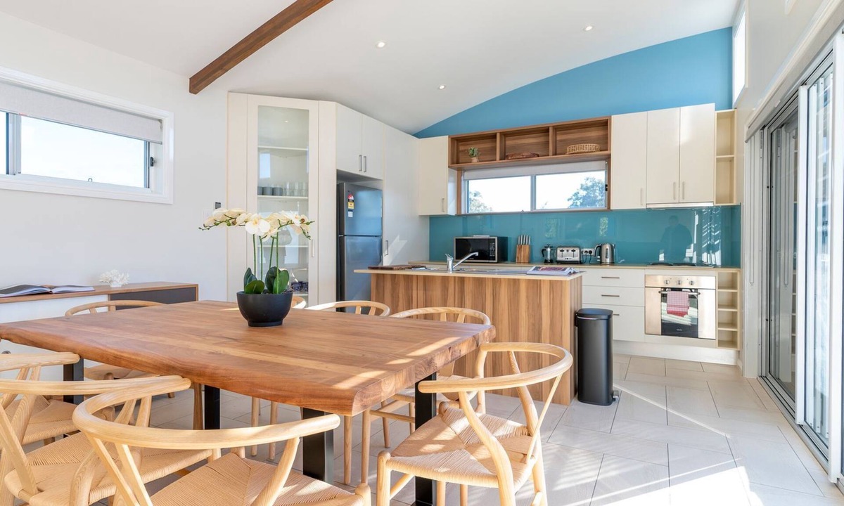 Huskisson House | Alkira by Experience Jervis Bay
