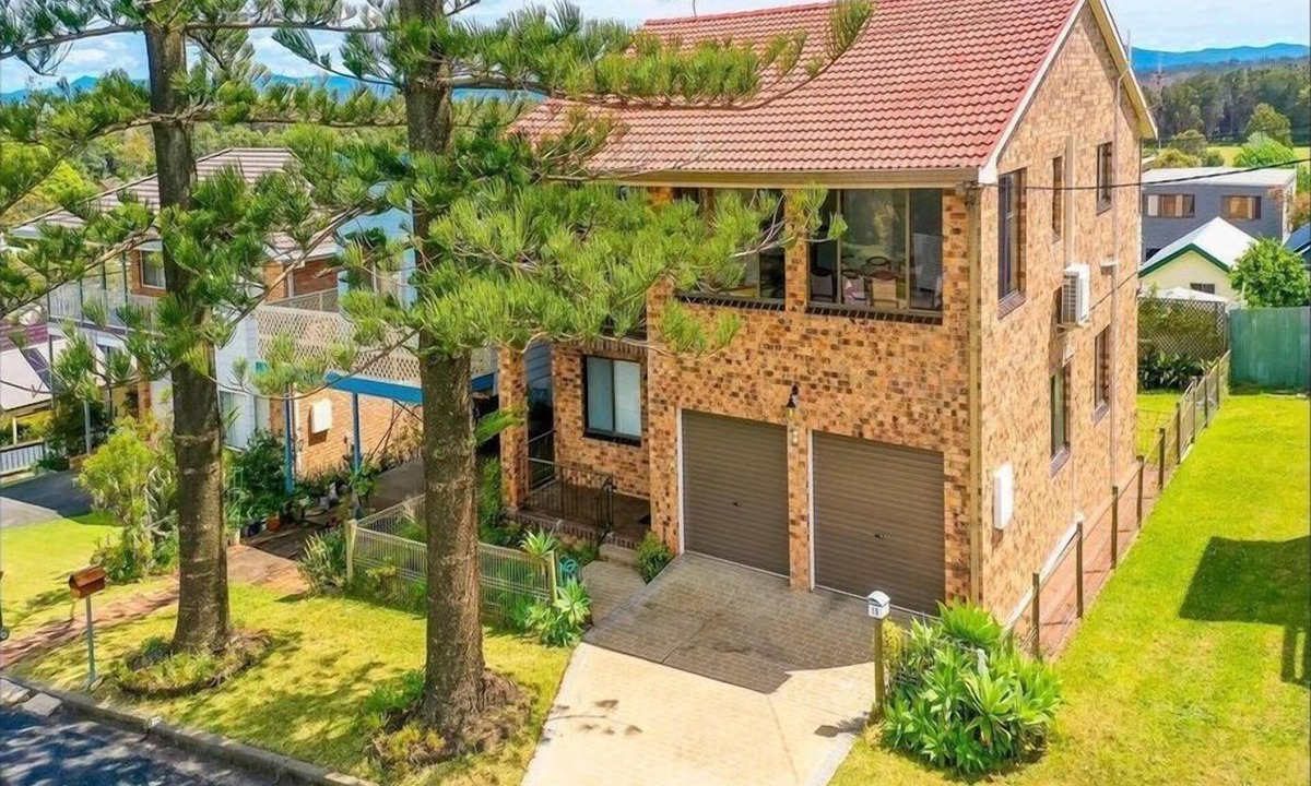 Harrington House | All but a short stroll to the water and gorgeous views of the Harrington Bay
