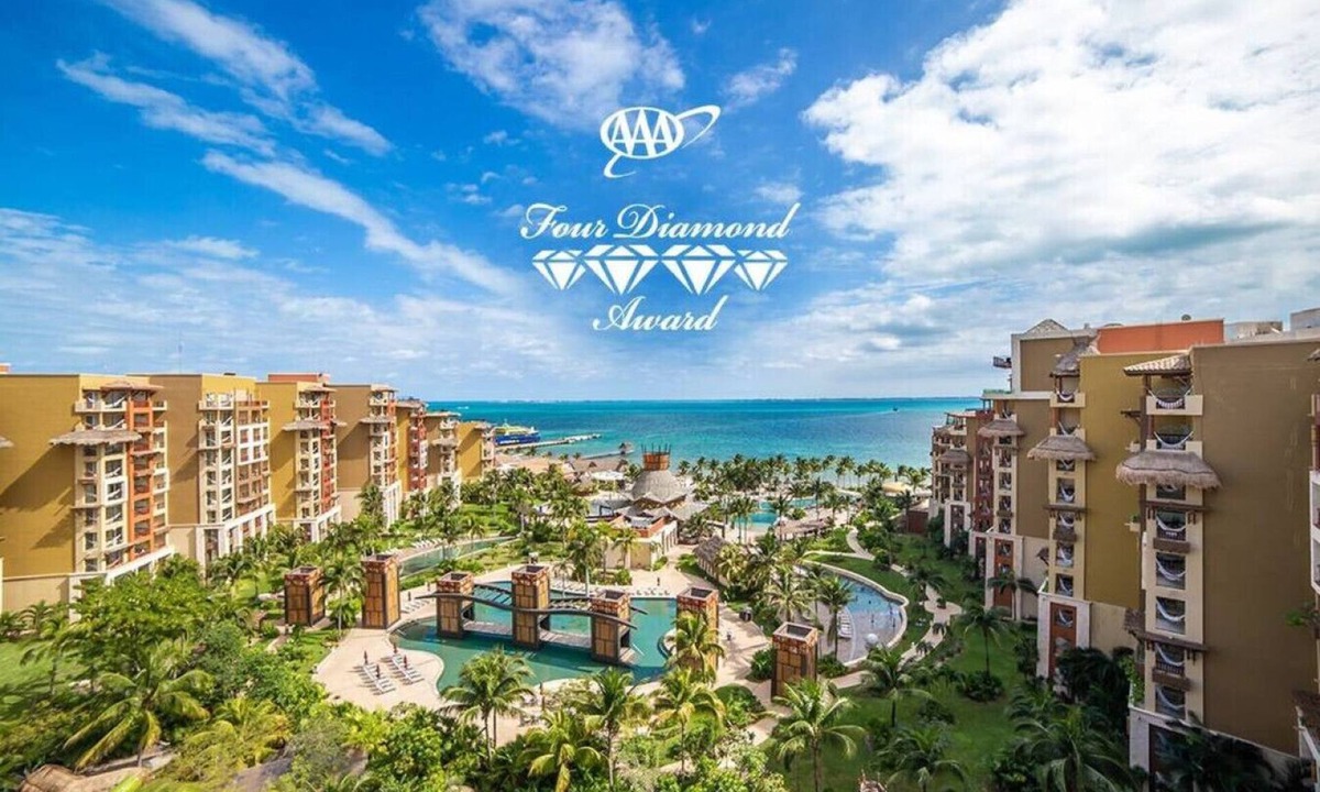 Playa Mujeres Villa | 🌞 All-Inclusive Optional OceanFront Beach Resort Jr.Vls 🏖️ ~ 𝕏 @MyBeachSuites