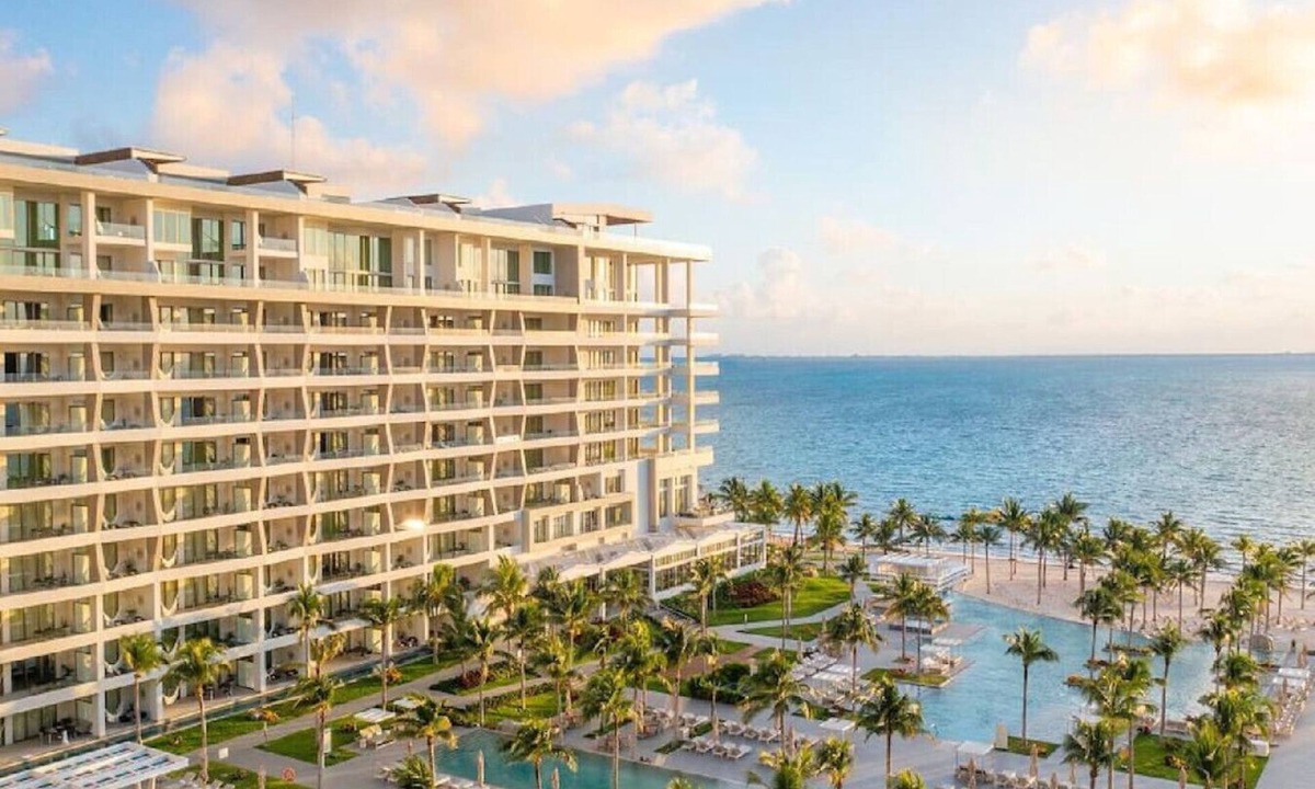 Playa Mujeres Villa | 🌞 All-Inclusive Optional OceanFront Beach Resort Villas 🏖️ ~ 𝕏 @MyBeachSuites