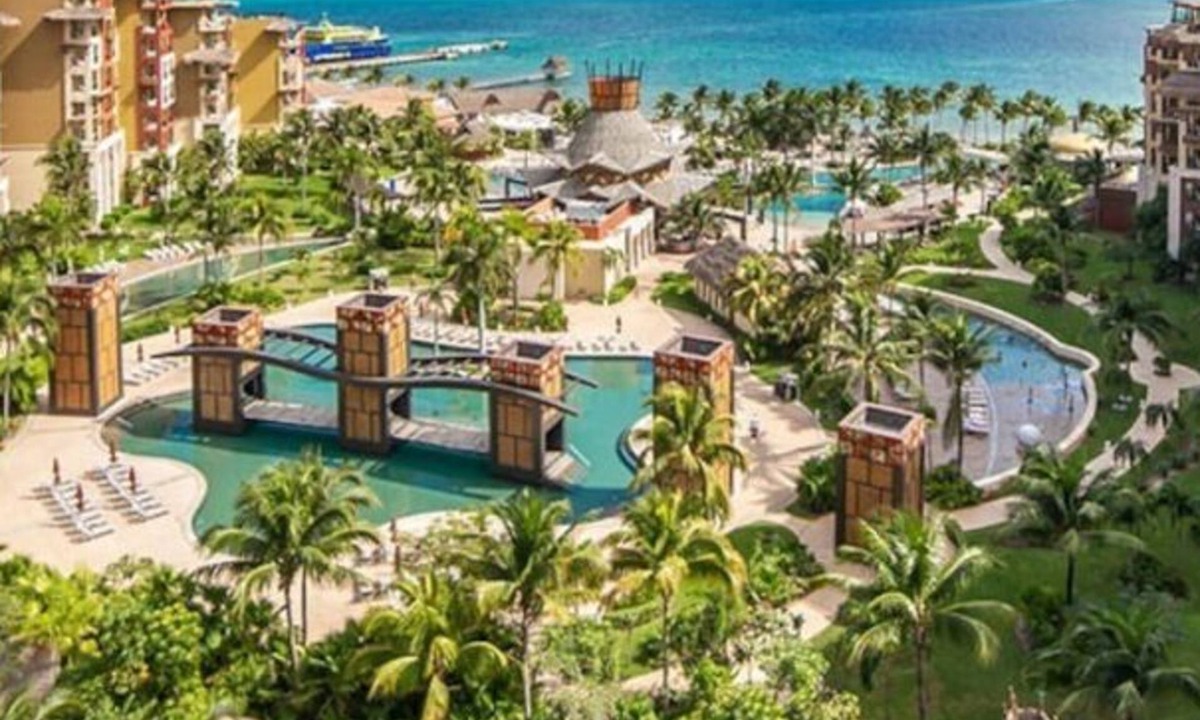 Playa Mujeres Villa | 🌞 All-Inclusive Optional OceanFront Beach Resort Villas 🏖️ ~ 𝕏 @MyBeachSuites