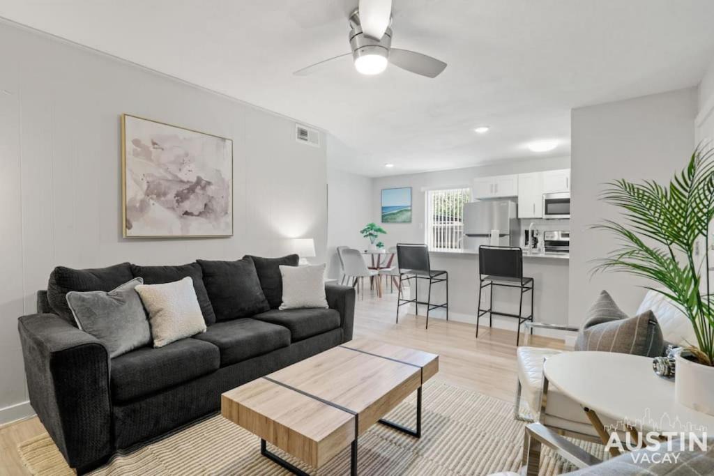 Hyde Park Apartment | All the Essentials For You and Your Pet in Hyde Park