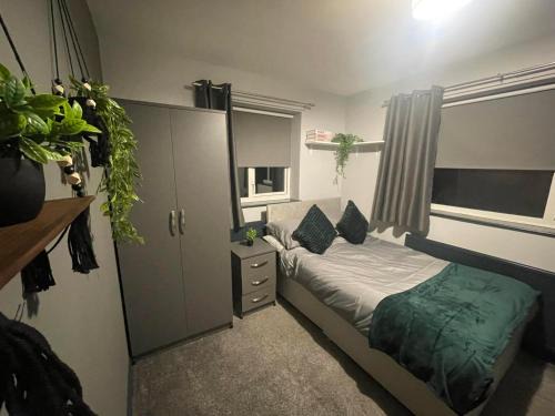 Hull Hotel | Allon Manor De'Grey