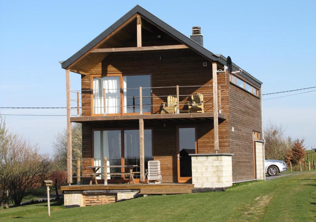 Engreux House | Allongueroye