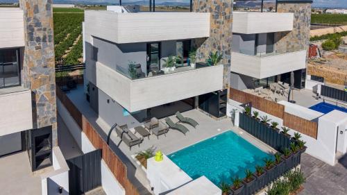 Torre-Pacheco Villa | Almendro 40 2v6 Santa Rosalia Resort dolby atmos 4k cinema Biggest pool in the almendro line up ! pool table ! & Much more !