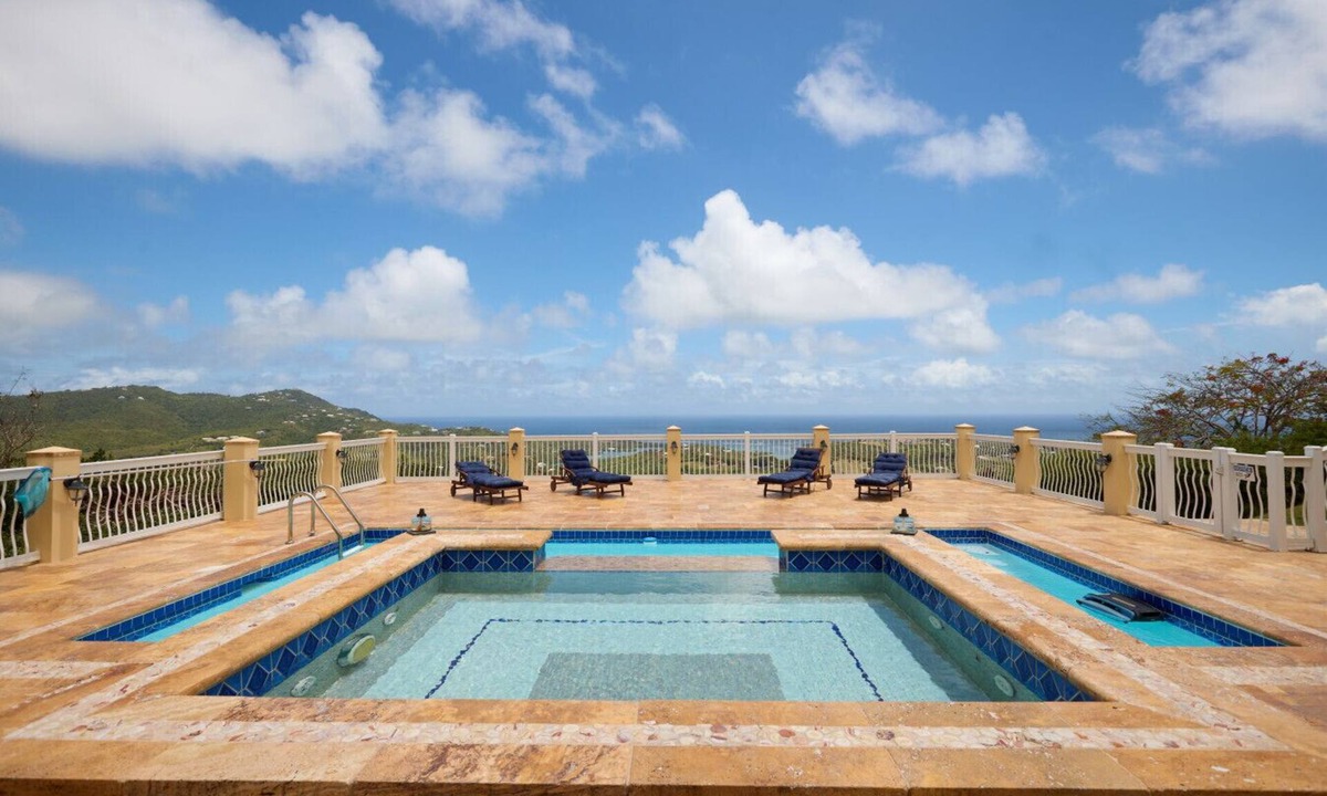 Sion Farm Villa | Almost Heaven: 5 Bed Villa