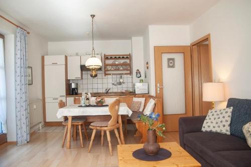 Mittenwald Apartment | Almröserl -225-