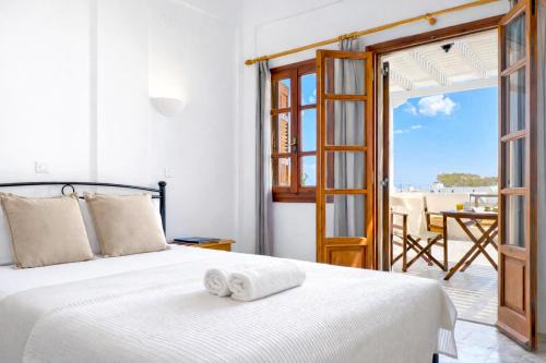 Perissa Apartment | Almyra Villa