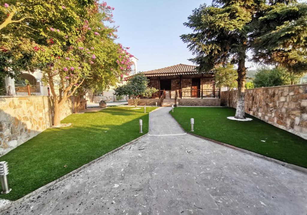 Olympiada Villa | ALPE LUXURY ACCOMMODATION Villa Arches