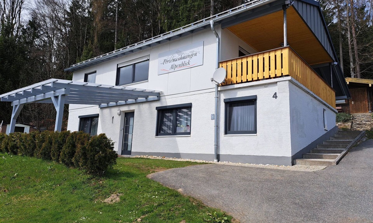 Eppenschlag Apartment | Alpenblick by Interhome