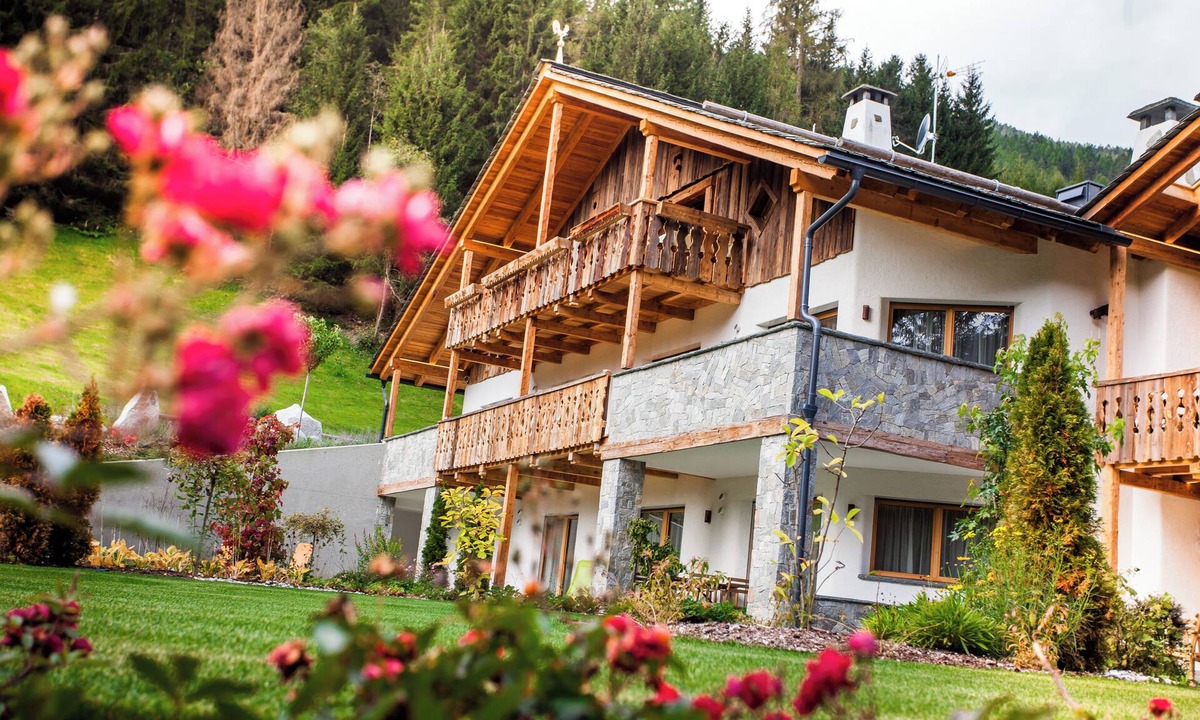 Mareo Ski Chalet | Alpine Mountain Chalet