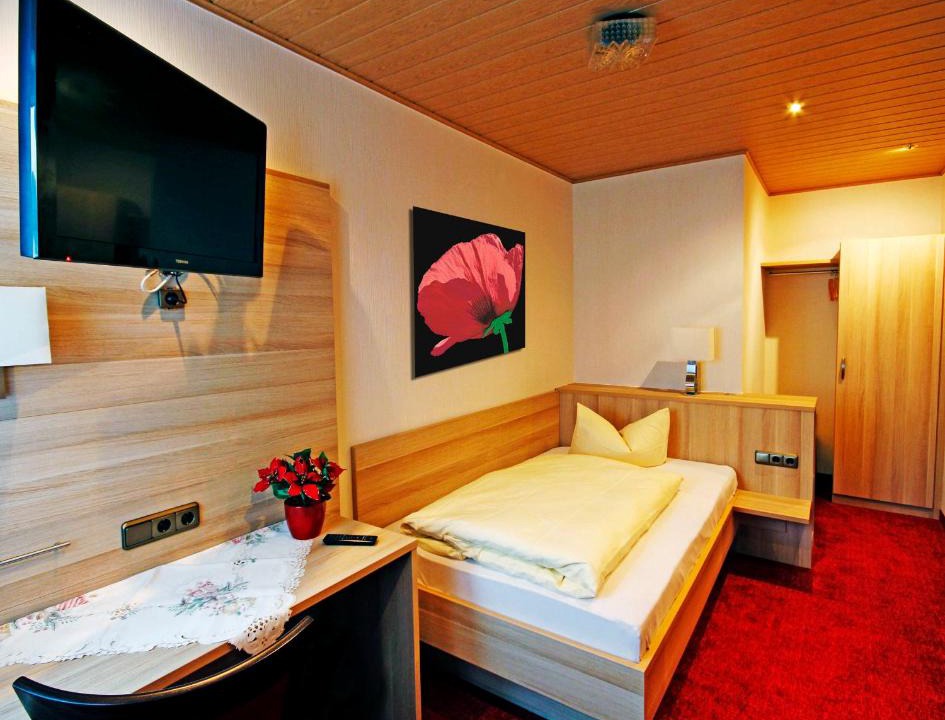 Buseck Hotel | Alte Schmiede