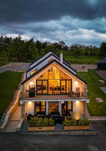 Bran Ski Chalet | Altfel Bran Chalet 2