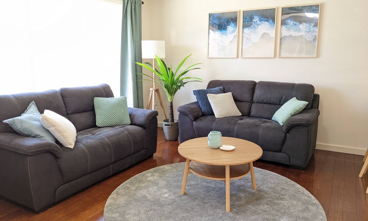 Altona Apartment | Altona Beachfront Haven - 2 Bed, 2 Bath