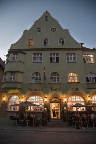 Altstadt Hotel | Altstadthotel PIAZZA