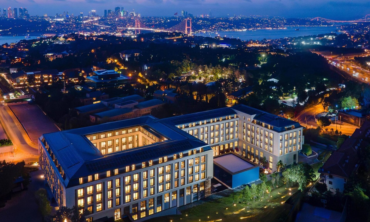 Uskudar Hotel | Altunizade Suites Istanbul, Curio Collection by Hilton