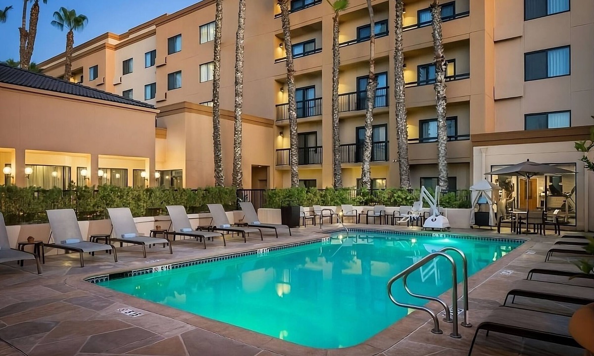 Laguna Hills Hotel | Always a Great Idea To Unwind and Restore on your Stress-Free Vacation!
