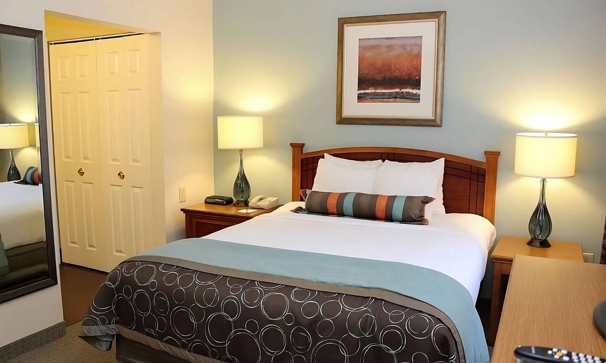 Vancouver Hotel | Always a Great Idea To Unwind! Near Portland International Airport, Outdoor Pool