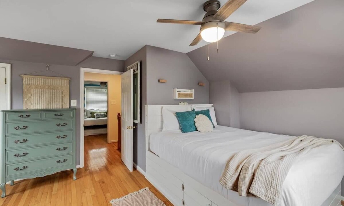 Belle Haven House | ALX Cape Cod 3-BR Near Old Town & Mount Vernon