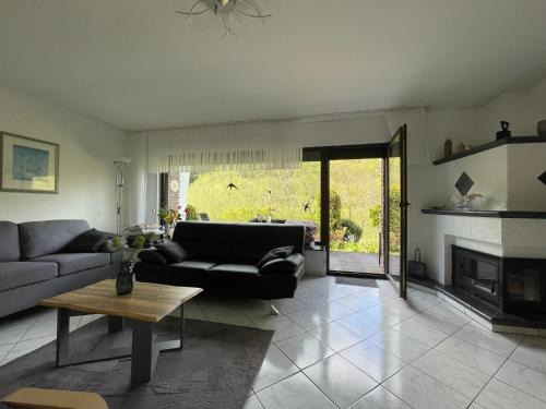 Ahrbruck House | Am Hirschbach