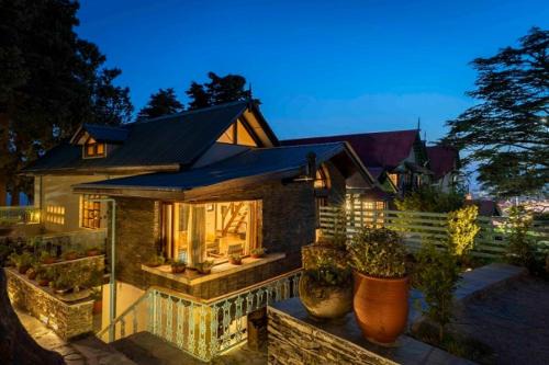 The Mall Villa | ama Stays & Trails Ballyhack Cottage,Shimla