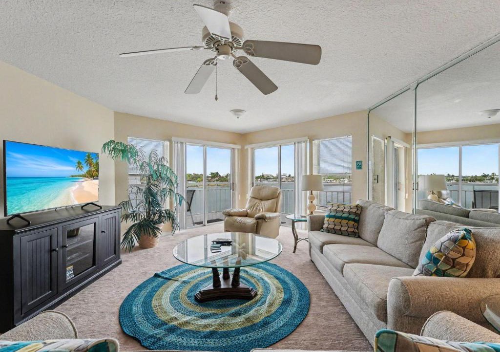 Treasure Island House | Amadeus 9