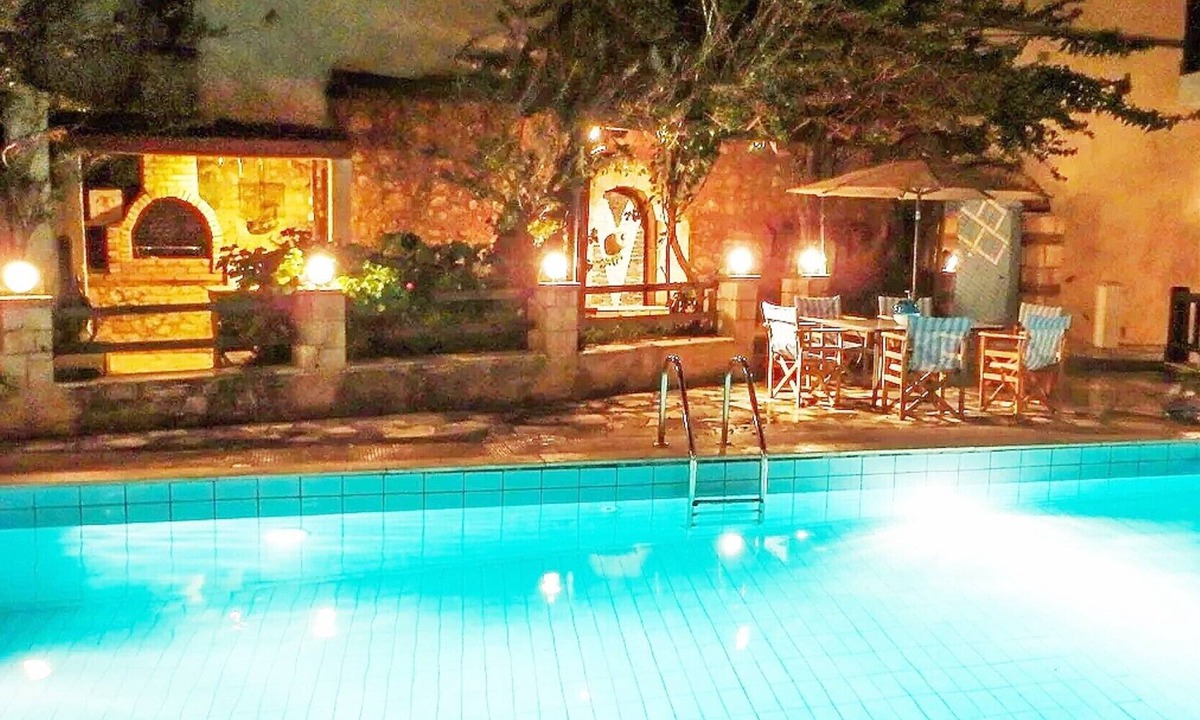Roussospiti Villa | Amarandos Villa