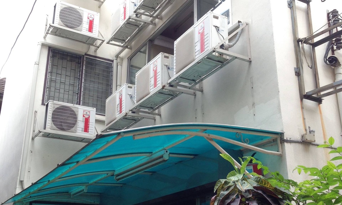 Chana Songkhram Hotel | Amarin Inn