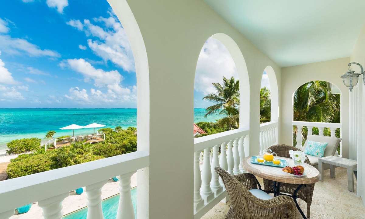 Providenciales Villa | Amazing Beach Front Villa!