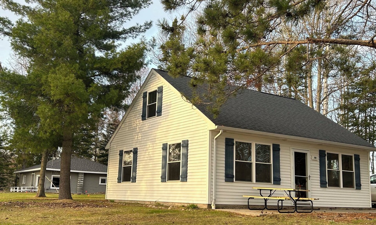 Hale Cottage | Amazing hilltop views of gorgeous Sage Lake with beach and boat launch access.