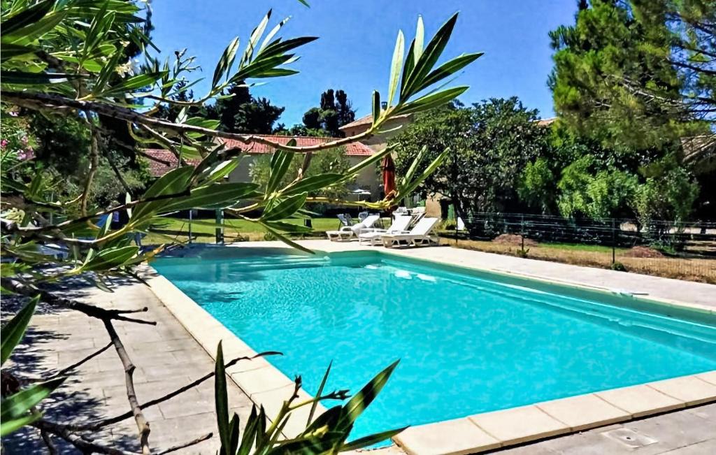 Violes House | Amazing home in Viols with 4 Bedrooms, WiFi and Outdoor swimming pool