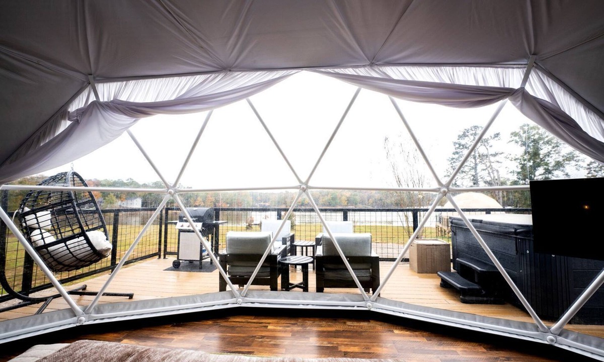Coosa Cabin | Amazing Lakeside Dome with Private Deck in Cedar Bluff, Alabama