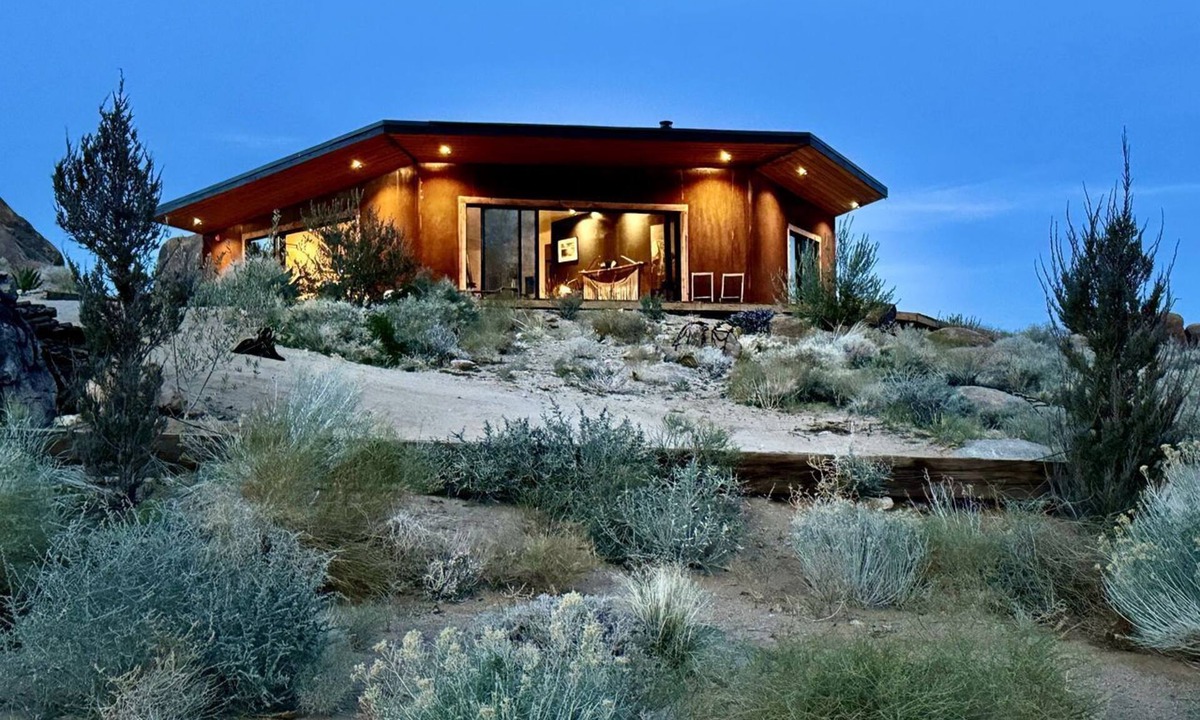 Lone Pine House | Amazing Lone Pine Cabin for Glamping in California