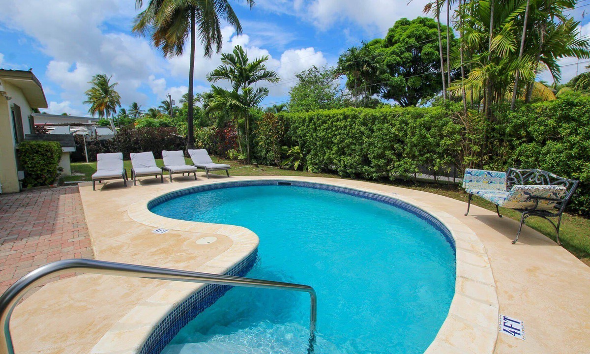 Sunset Crest House | Amazing pool and nearby beach - Bliss