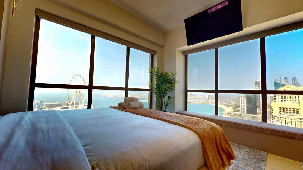 Jumeirah Beach Residence Apartment | Amazing views Dubai eye & Palm
